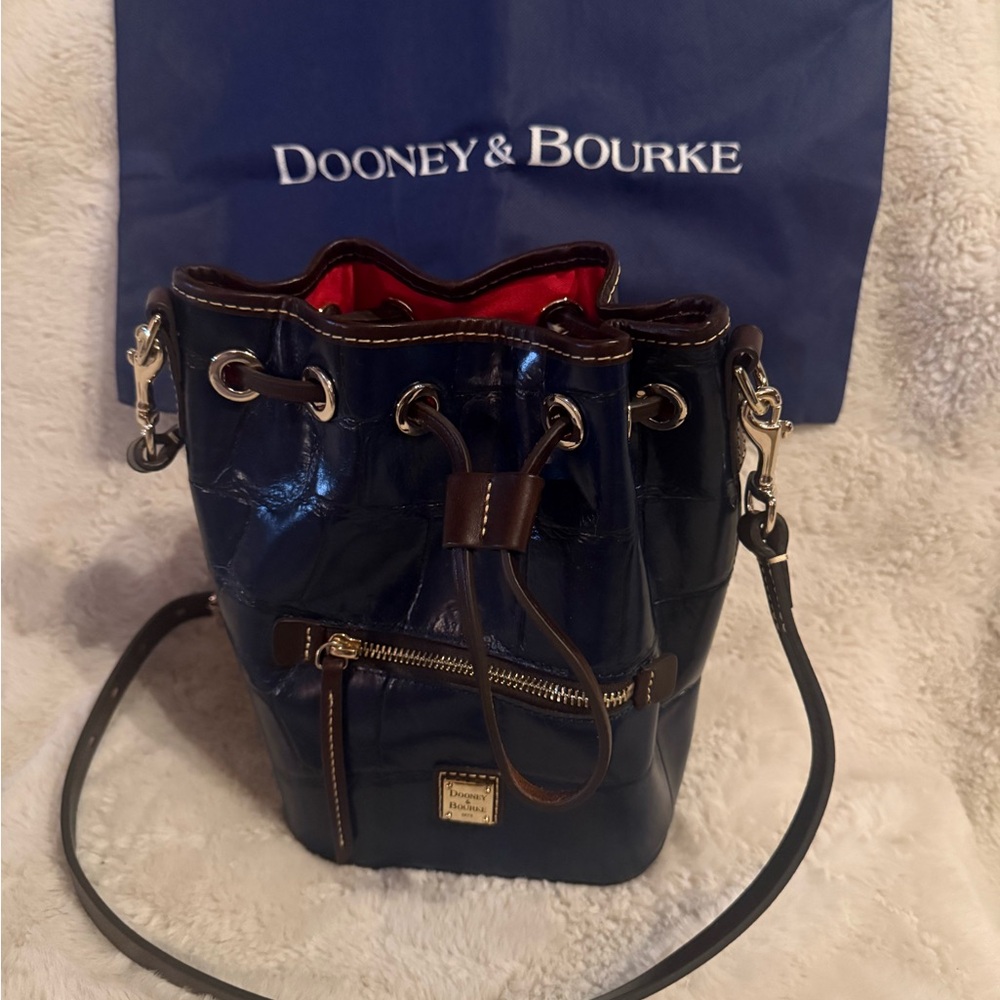 Dooney & Bourke Croco Small Drawstring Crossbody NWOT - Picture 2 of 10